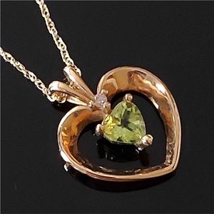 *SALE* 14K heart PENDANT with green peridot & small diamond [PENDANT ONLY]